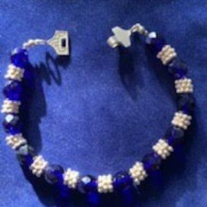 LILLIAN DESIGNS FABULOUS BLUE AND WHITE BEADED JEWELRY HANDCRAFTED